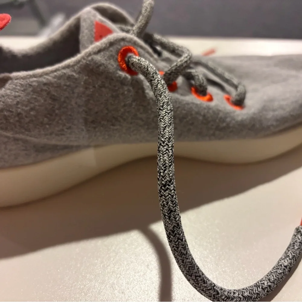 Allbirds Sneakers in Gray with Red - Picture 7 of 8